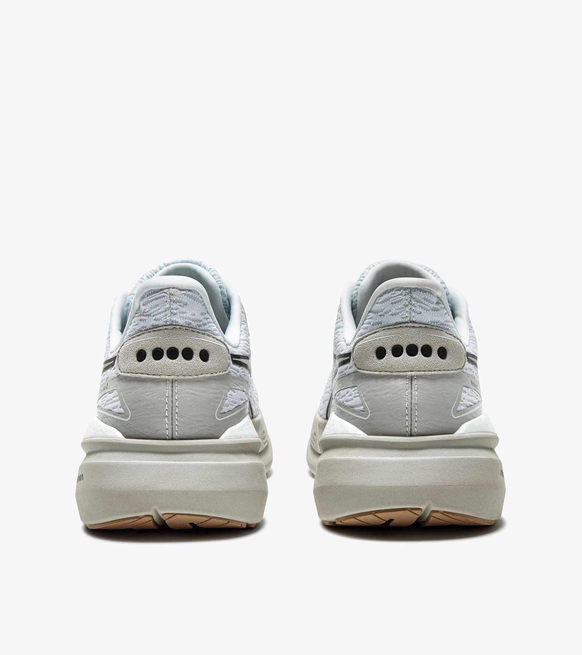 Women's Diadora Nucleo 2 6