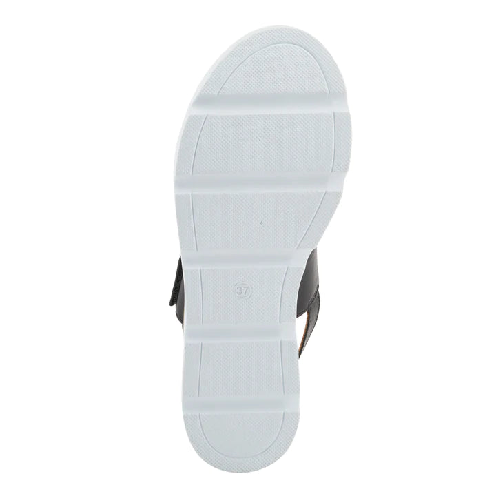 Women's Spring Step Abarah Sandals Color: Black 4