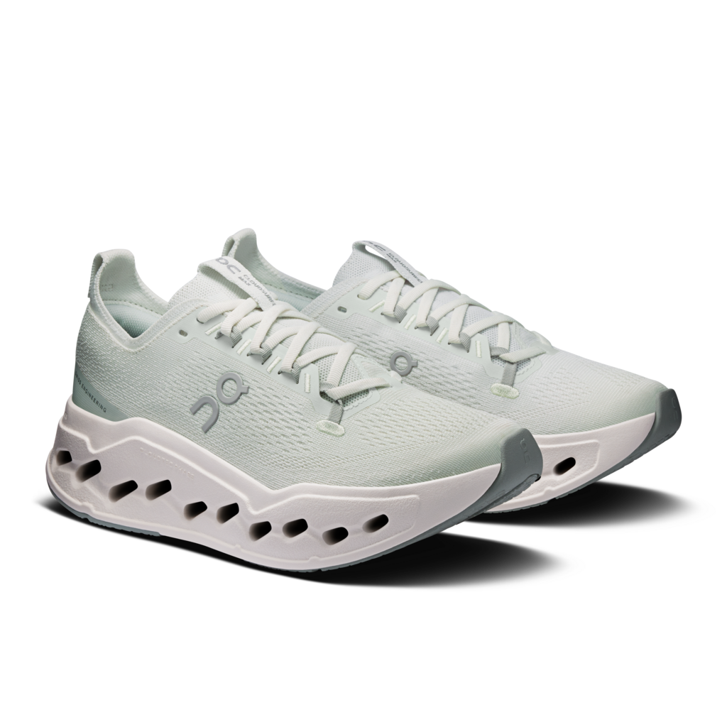 Women's On Cloudsurfer Max Sneaker 31