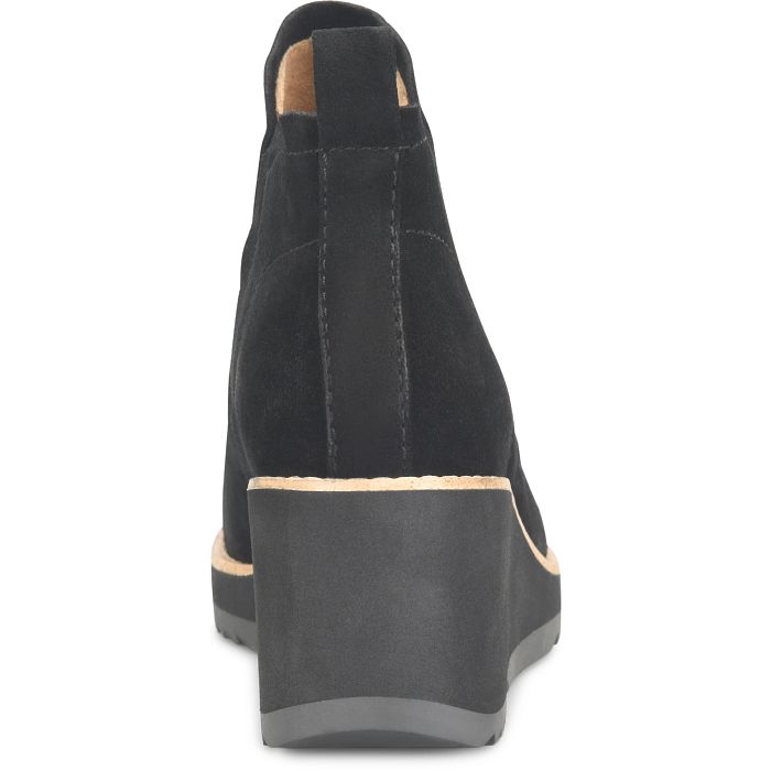 Women's Sofft Emeree Color: Black Suede (Black)