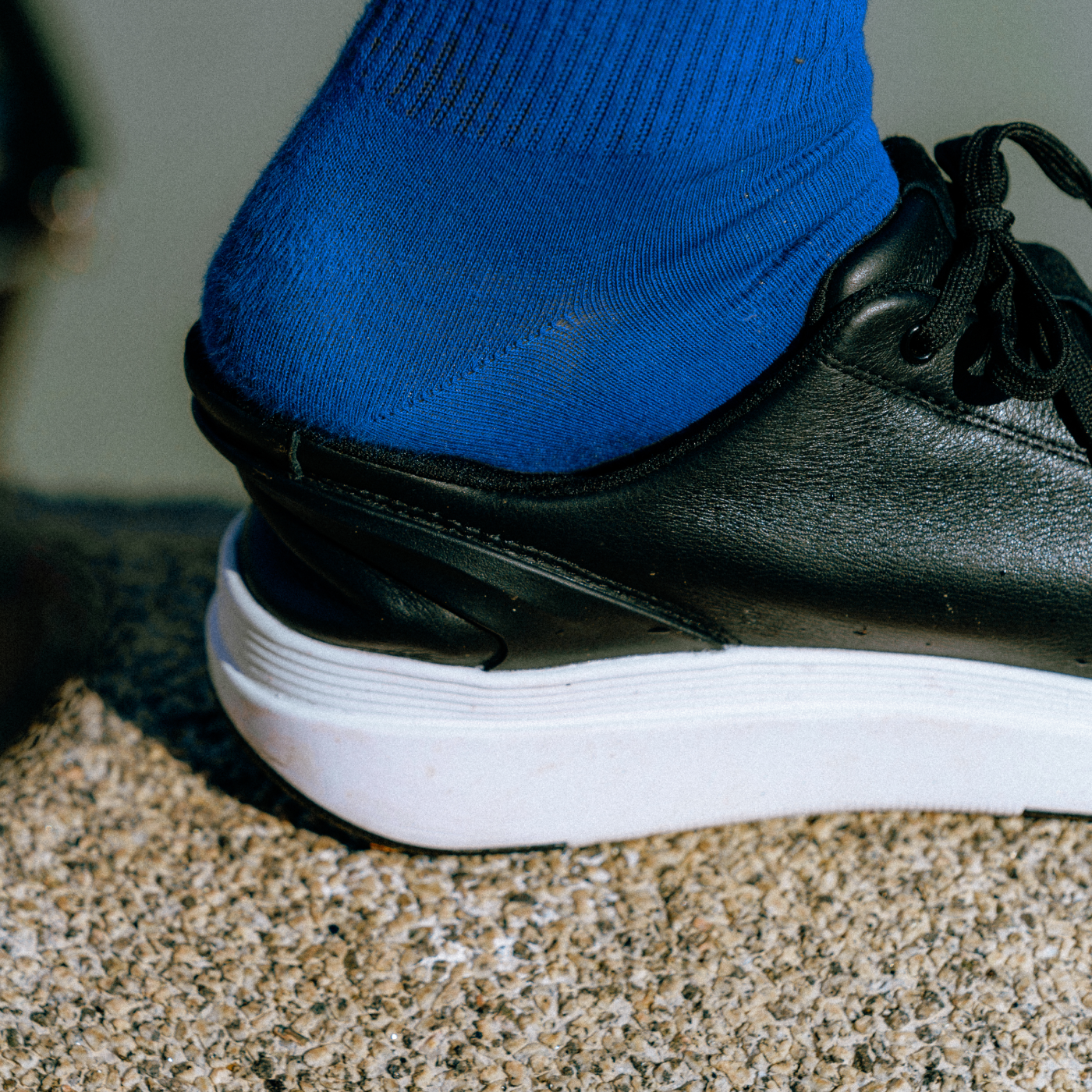 Women's Kizik Sydney Leather Sneaker 9