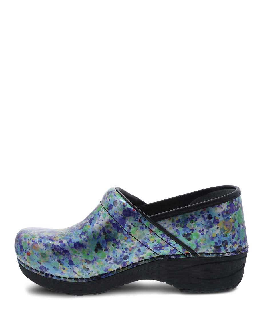 Women's Dansko XP 2.0 Clogs 7