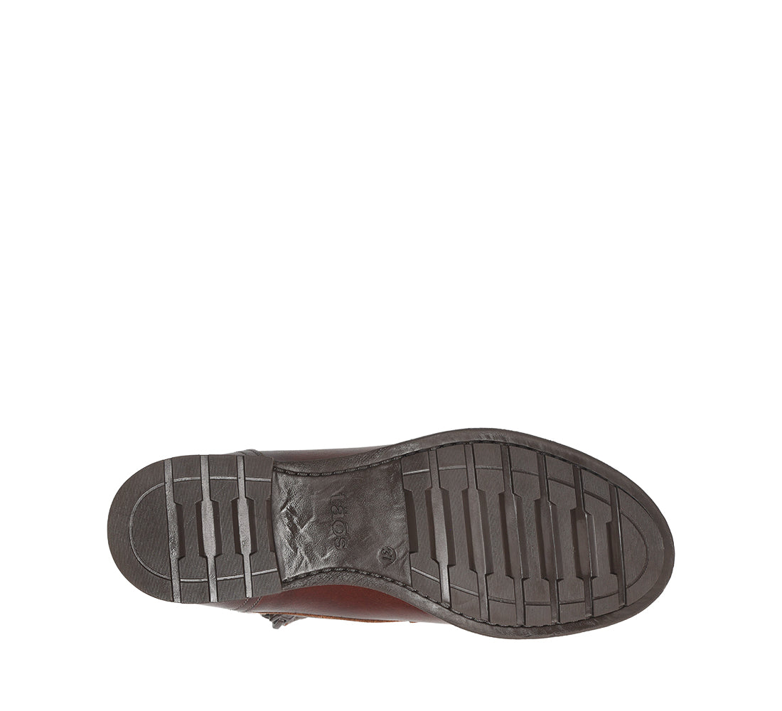 Women's Taos Captain Color: Brown