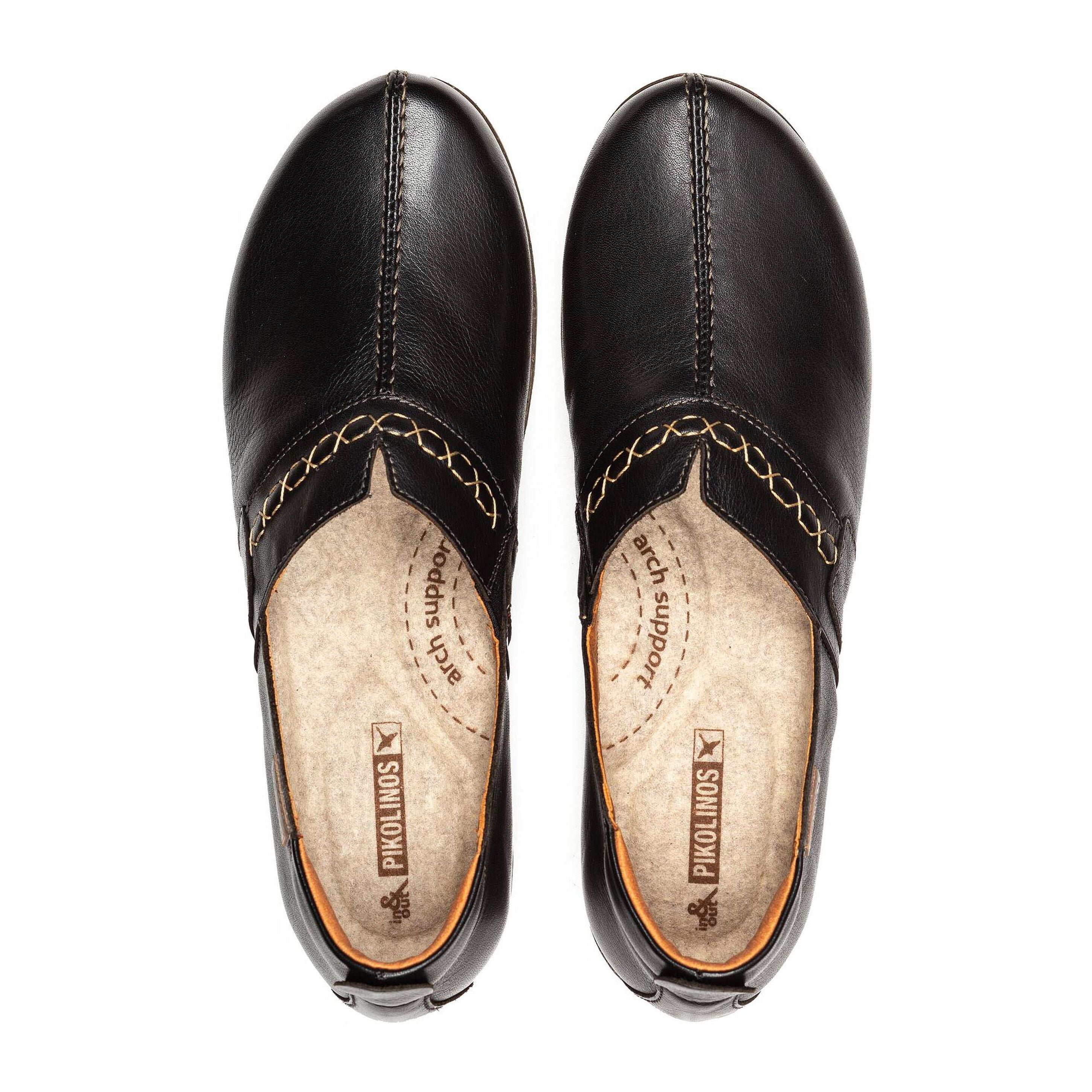 Women's Pikolinos Granada Closed Heel Clogs  5