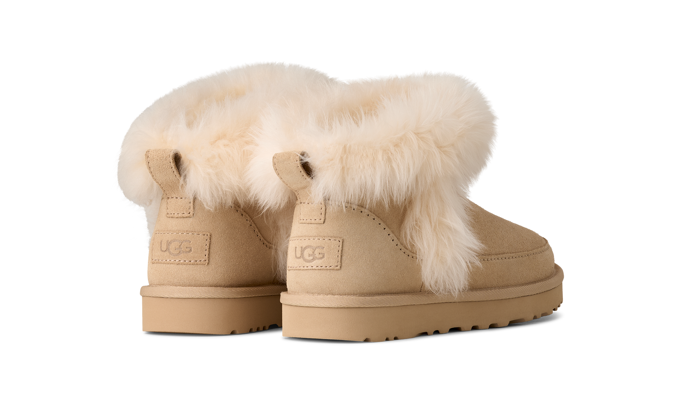 UGG Classic Ultra Mini Chalet  20