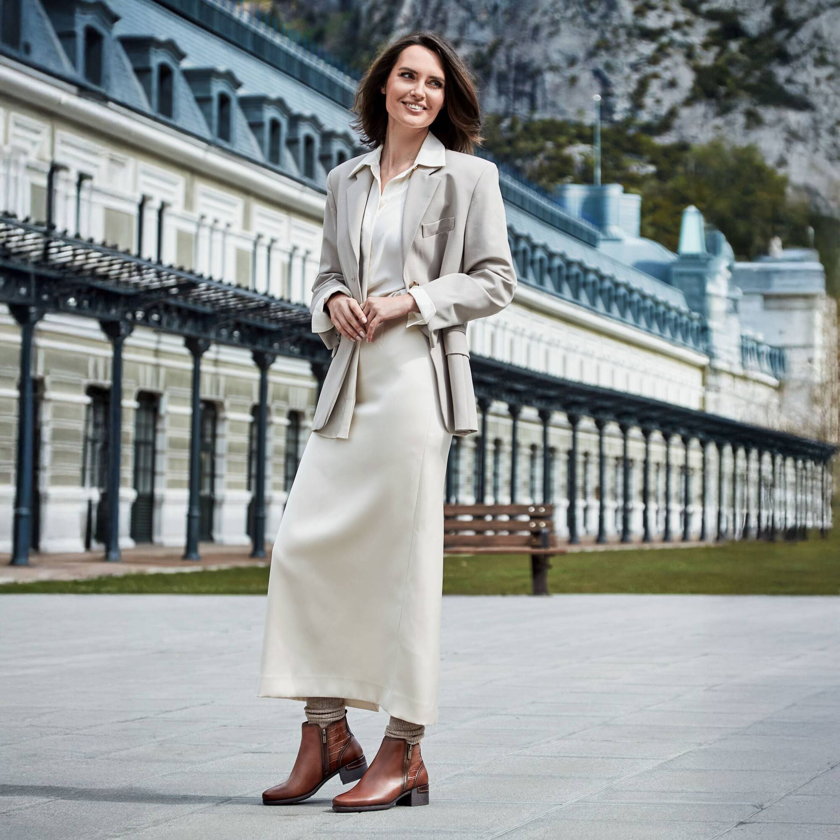 Women's Pikolinos Malaga Heeled Ankle Boots 13