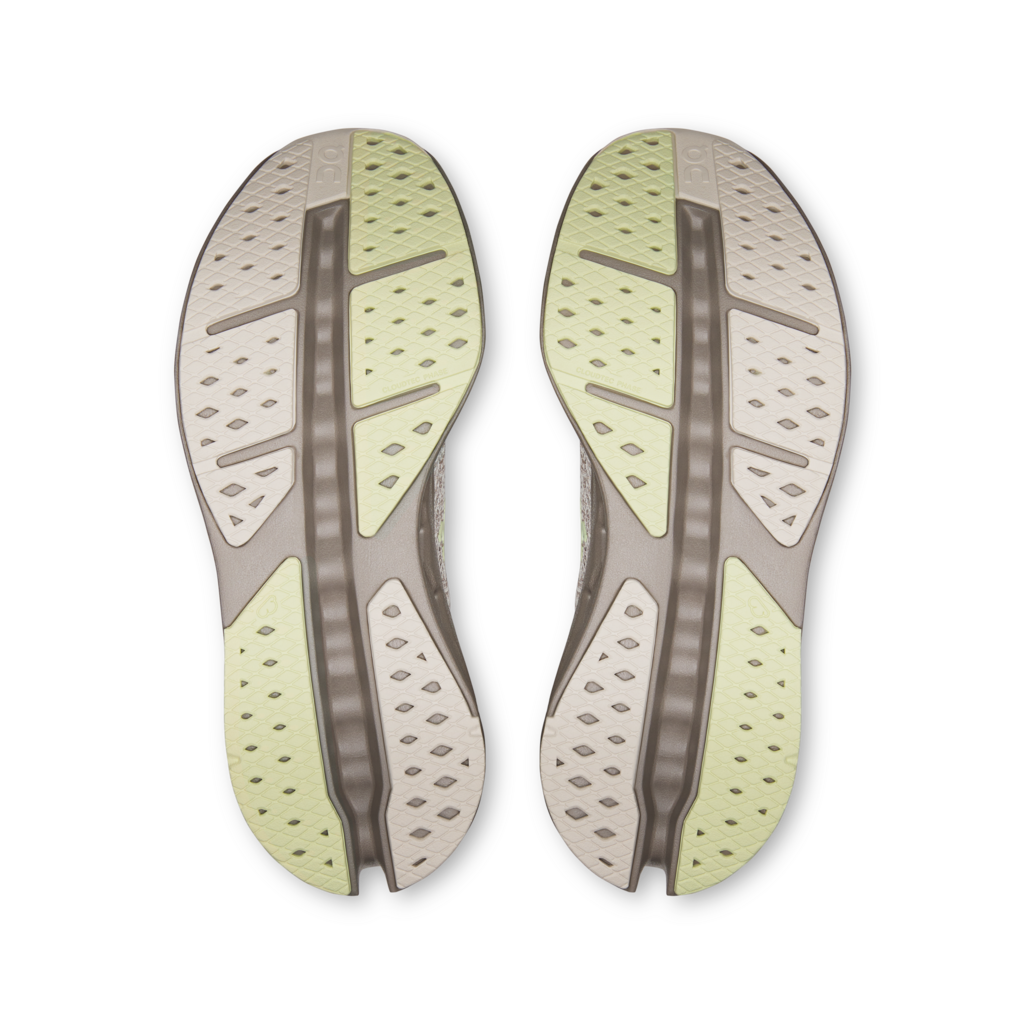 Women's On Cloudsurfer Max Sneaker 39