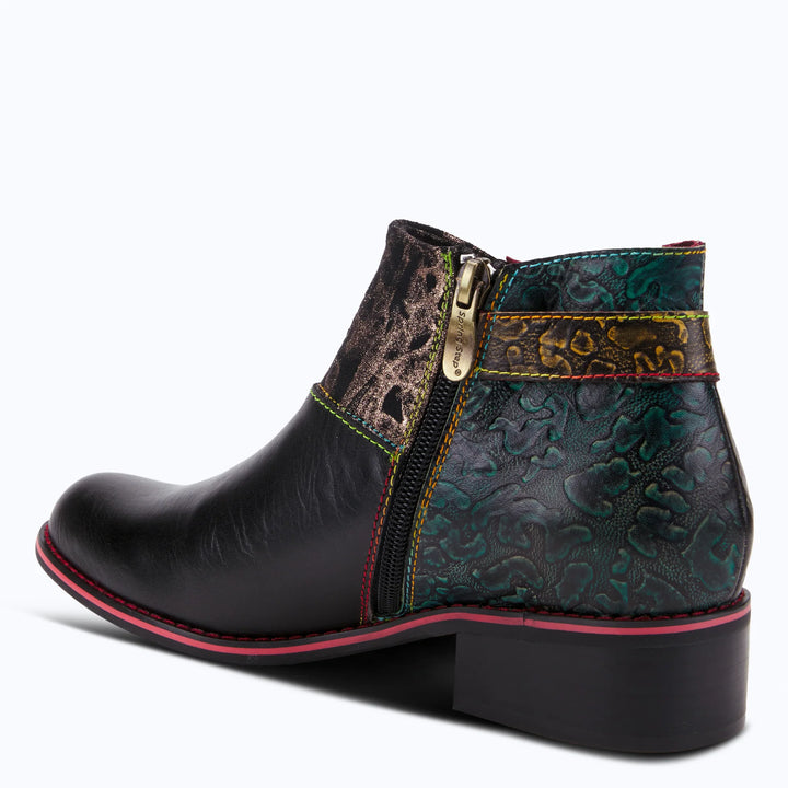 Women's Spring Step L'Artiste Tiatia Boots Color: Black