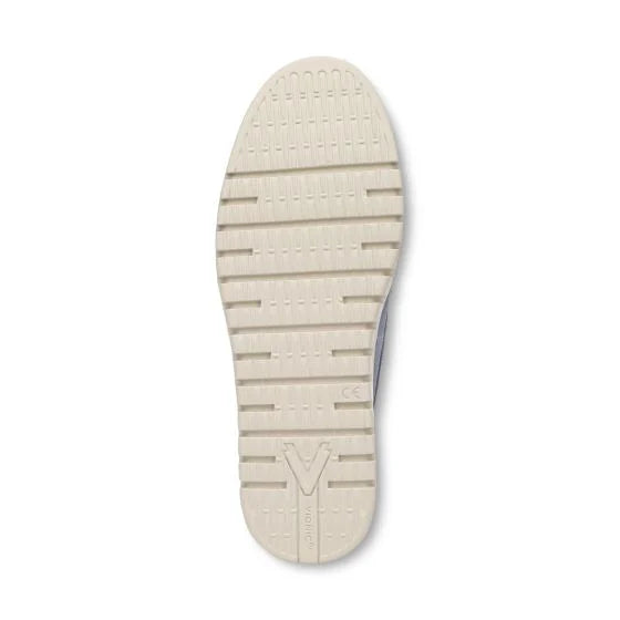 Women's Vionic Uptown Perf Loafer 9