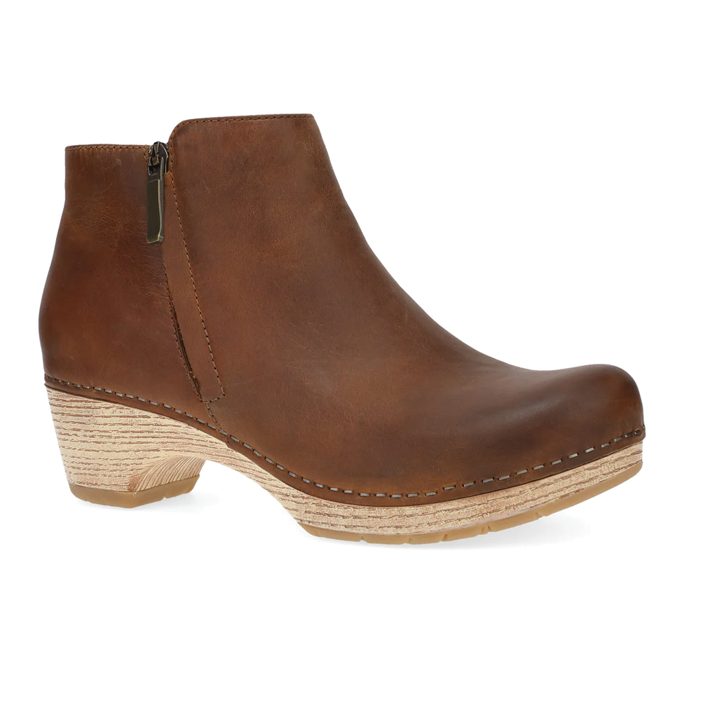 Women's Dansko Lizanne Boot – Brown's Shoe Fit Co. Dubuque