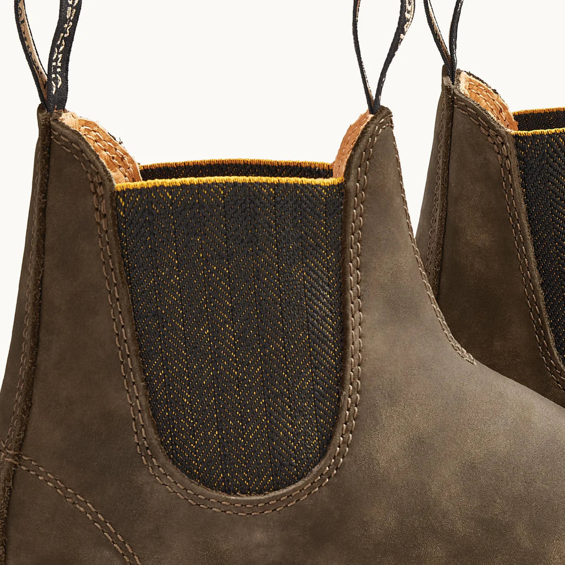 Blundstone 1944 Chelsea Boots  3