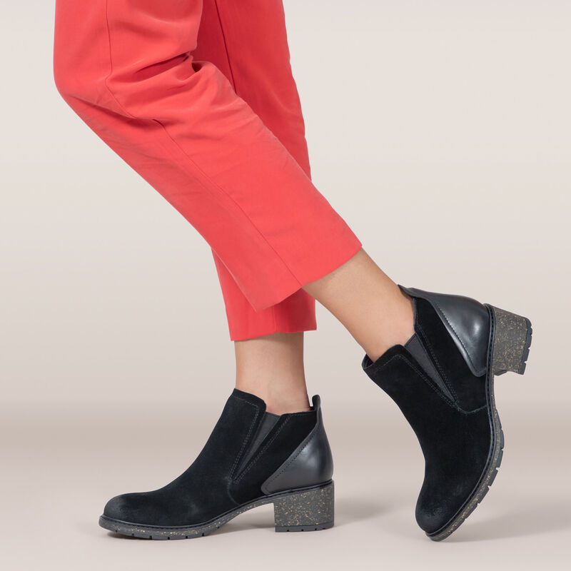 Women's Aetrex Frankie Boot Color: Black